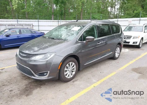 2018 Chrysler Pacifica Touring L из США, поврежденный, VIN 2C4RC1BG2JR128875